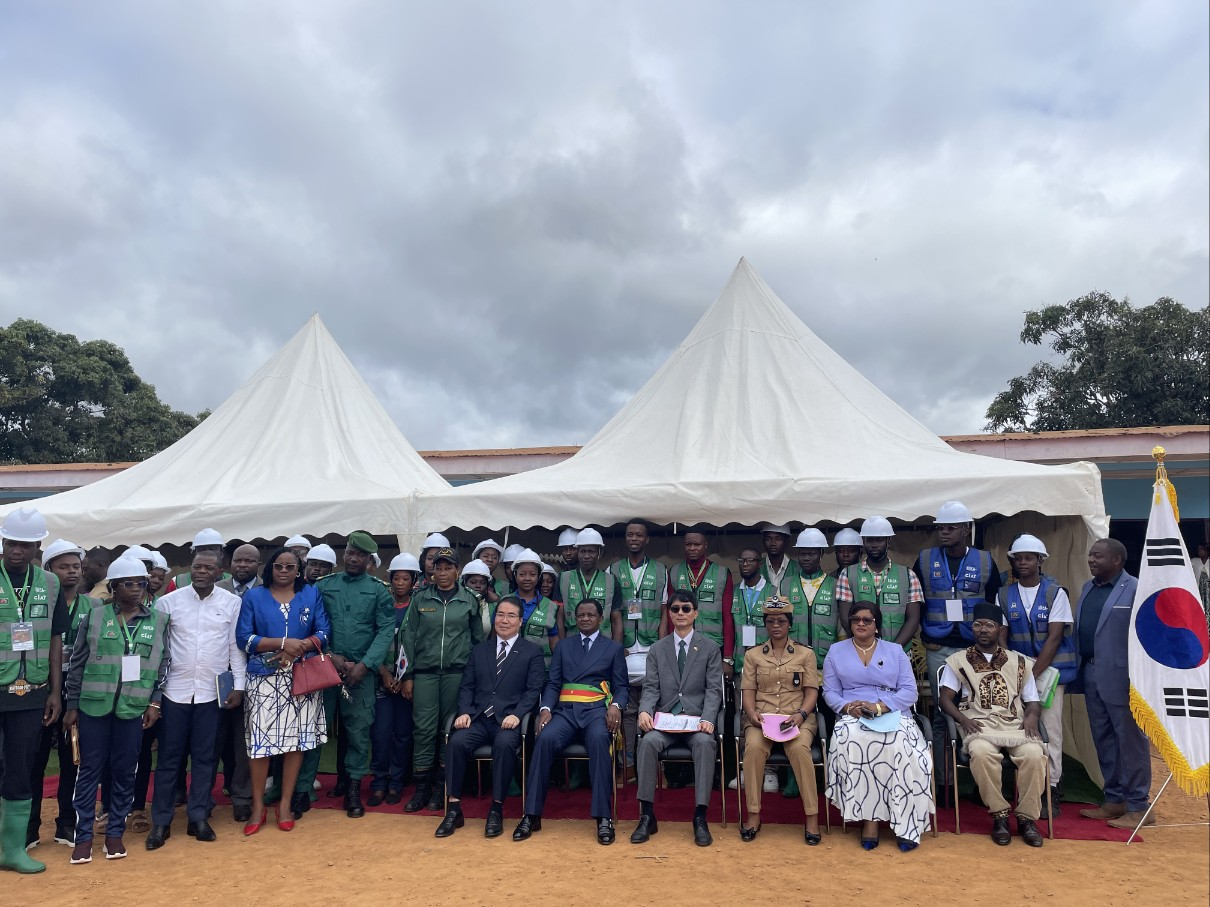 Ambassador NAM attends the Official Ceremony of KAAC Reforestation Training Project 